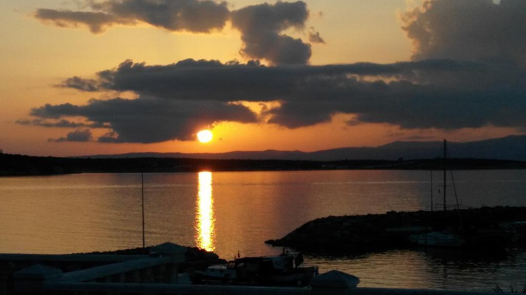 Golden Stone Butik Otel Çeşme المظهر الخارجي الصورة