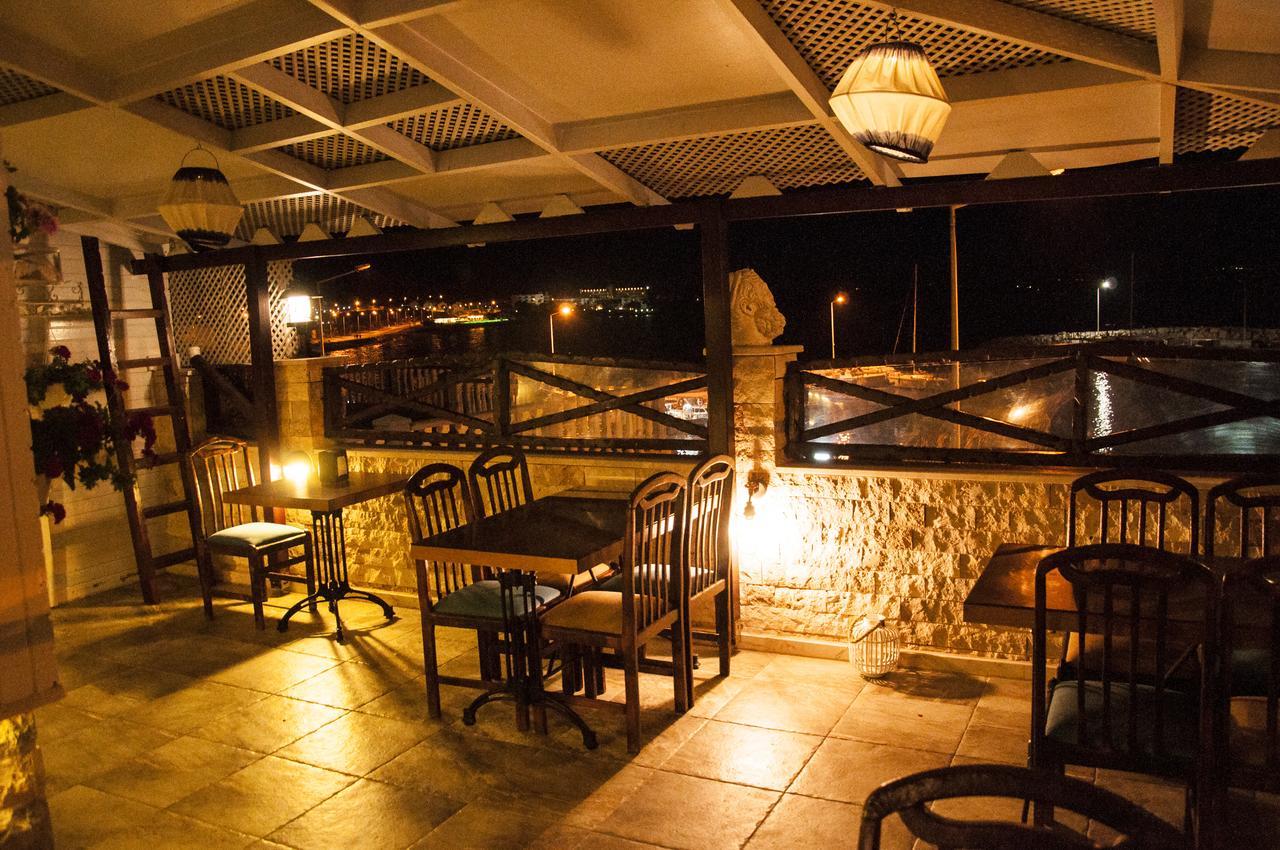 Golden Stone Butik Otel Çeşme المظهر الخارجي الصورة