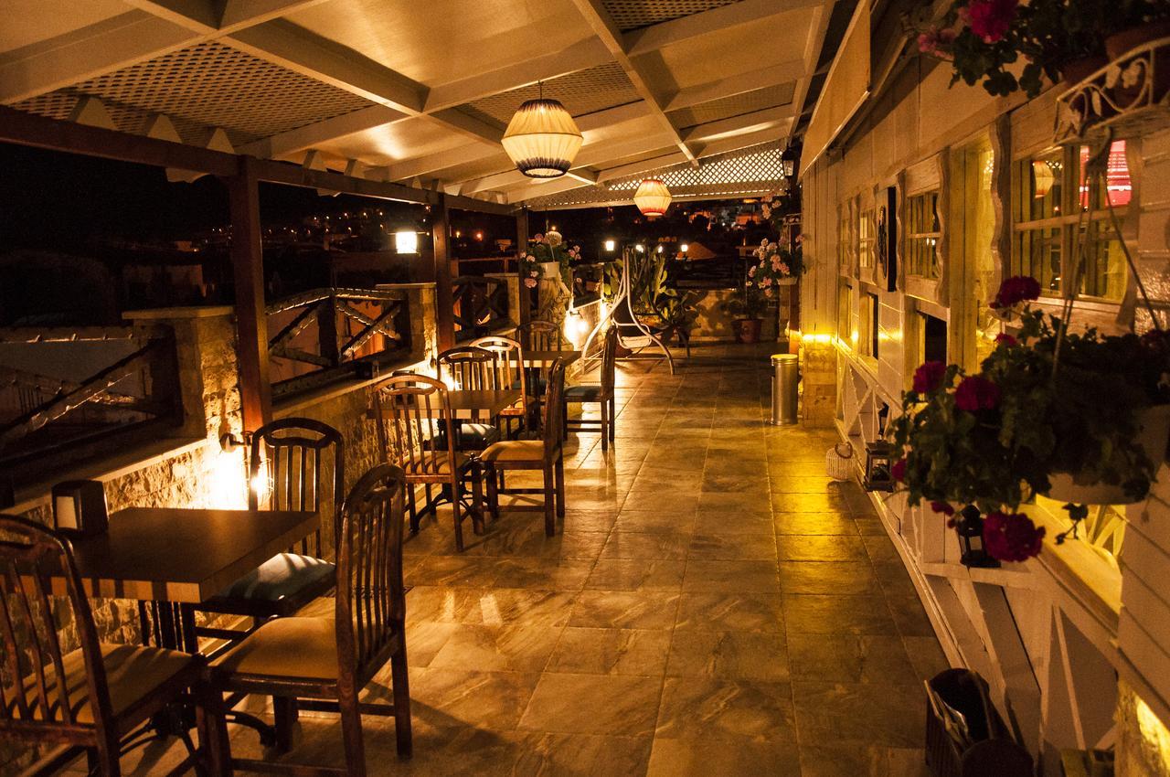 Golden Stone Butik Otel Çeşme المظهر الخارجي الصورة